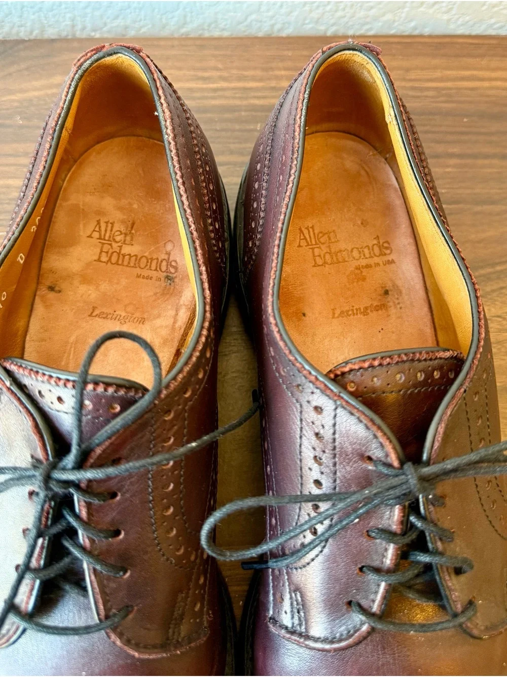Allen Edmonds Brown/Burgundy Leather Brogue Cap-Toe Oxfords Size 10 D